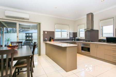 30A Houston Street, Quarry Hill - Photo 2