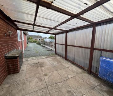 2 bedroom semi-detached bungalow to rent - Photo 6