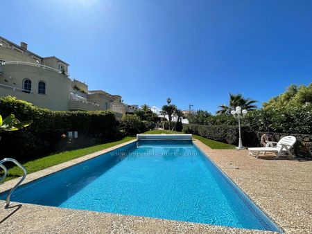 Bonito apartamento con piscina climatizada en alquiler - Photo 2