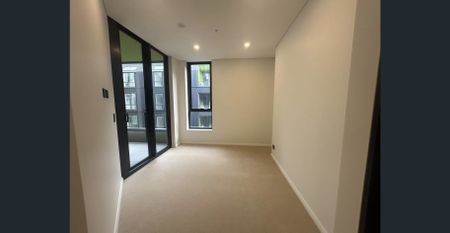 Brand new 2b2b apartment is looking for a tenant for flat sharing - Photo 2