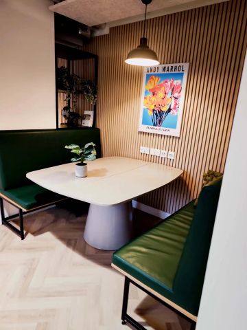 Bronze Studio - Photo 2