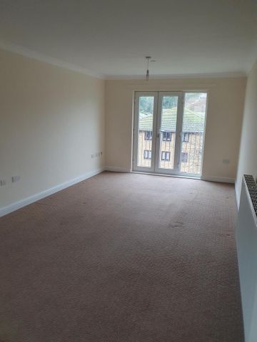 2 bedroom flat to rent - Photo 3