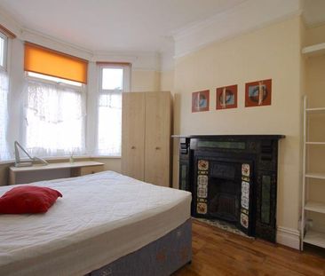 5 bedroom terraced house to rent - Photo 3