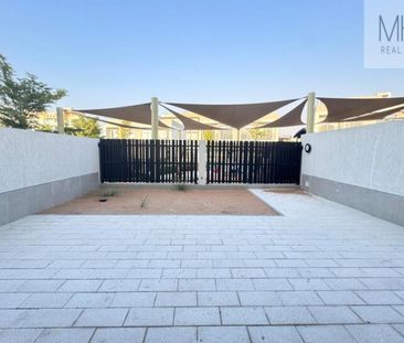 Luxury Villa | 5 Bedroom+Maid Room | Private Pool - Photo 2