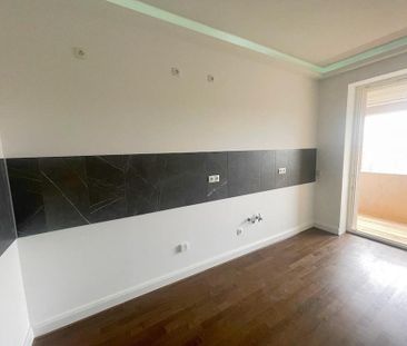 Die ist es! + Dunkles Parkett + Fußbodenheizung + Balkon + Wanne & ... - Photo 6