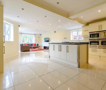 4 bedroom detached house to rent - Photo 5