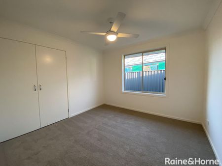 4 Bedroom Family Home - Photo 4