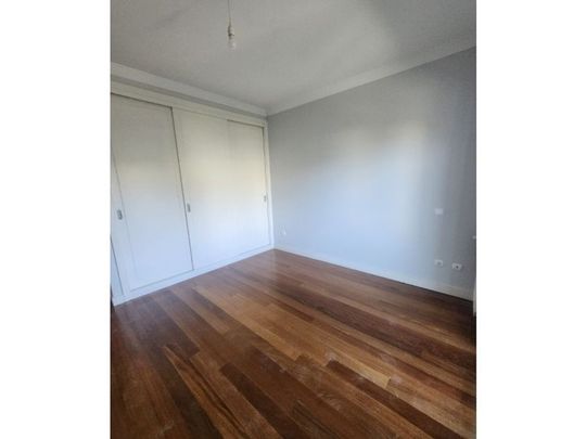 5 room luxury Flat for rent in Casa de Serralves (Lordelo do Ouro), Porto, Distrito do Porto - Photo 1