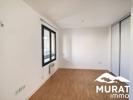 Location Appartement 1 pièce 32m² CHAMALIERES 63400 - Photo 3