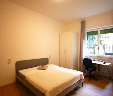 Via Gerolamo Forni, Milan, Lombardy 20161 - Photo 2