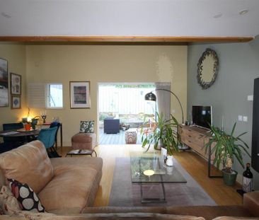 3 bedroom terraced house to rent - Photo 6