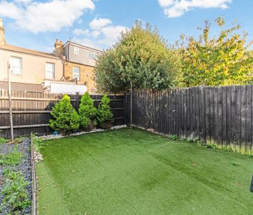 Graveney Road, SW17, London - Photo 6