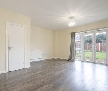 2 bedroom end of terrace house to rent - Photo 5