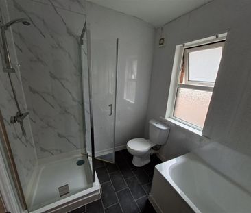 Howard Gardens, Cardiff - Photo 6