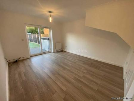 2 bedroom property to rent in Sale - Photo 5