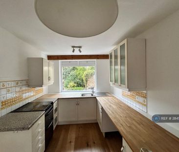 4 bedroom end of terrace house to rent - Photo 6