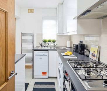 Abercorn Place, London, NW8 9YA - Photo 2