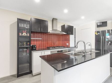 38 Papago Loop, Brabham WA 6055 - House For Rent | Domain - Photo 4