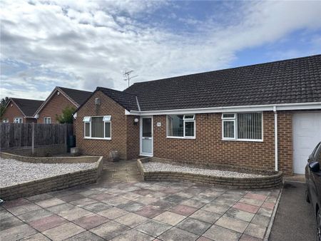 3 bedroom bungalow to rent - Photo 2