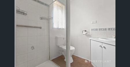 Comfort and Convenience in a Prime Pakenham Location - Photo 3