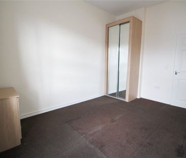 1 Bedroom Flat / Apartment - Winchester Road, Bishops Waltham - Photo 2