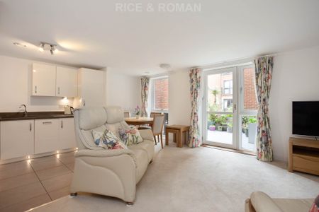 2 Bedroom Apartment, Holly Place – Cobham - Photo 2