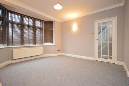 3 bedroom semi-detached house to rent - Photo 3