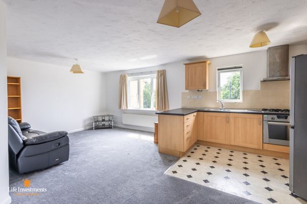Creswell Place, Cawston, Rugby - Photo 1