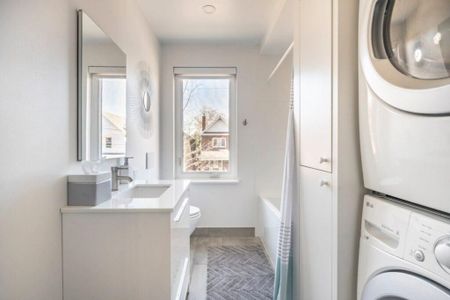 For Lease - 77A Runnymede Road, Toronto, Ontario - Photo 4