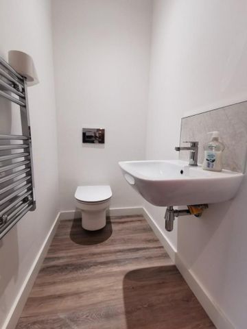 2 bedroom apartment to rent - Photo 5