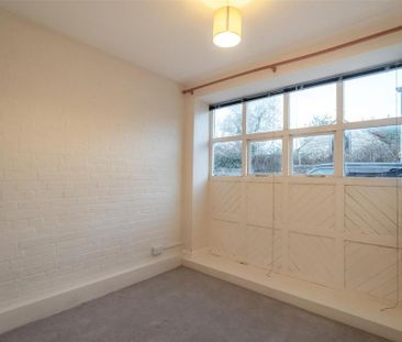 3 bedroom apartment to rent - Photo 4