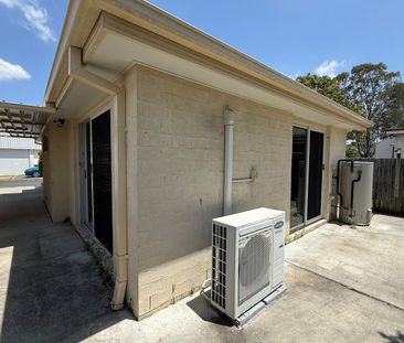 2/2A Lowry Lane, North Ipswich, Qld 4305 - Photo 1