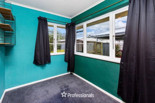 8 Stephen Street, Trentham, Upper Hutt - Photo 1