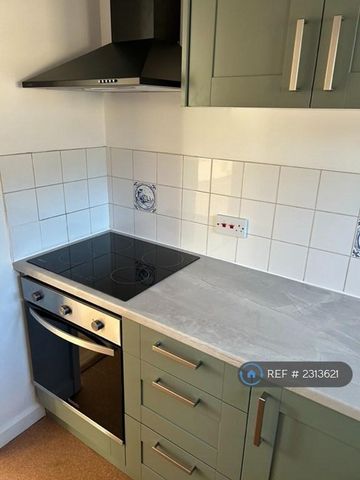 1 bedroom semi-detached house to rent - Photo 5