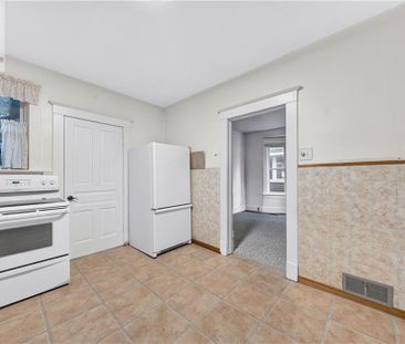 63 MT HOPE Street, Kitchener, Ontario, N2G2J5 - Photo 6