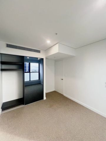4 Finch Dr, Sydney - Photo 3