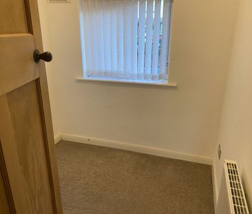 Burley Wood Crescent - Photo 4