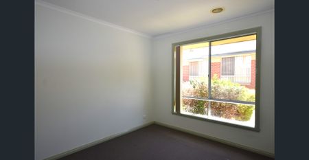 GREAT LOCATION! - Photo 5