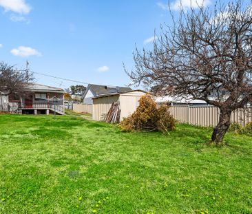 Charming home on Uriarra Road - Photo 5