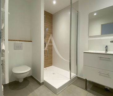 Location Appartement 3 pièces 79m² - Photo 6