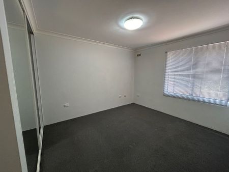 Great size two-bedroom unit in the heart of Riverwood you cannot missed! - Photo 3