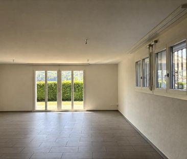Charmante 2½-Zimmer Wohnung mit Garten und Sitzplatz - Photo 1