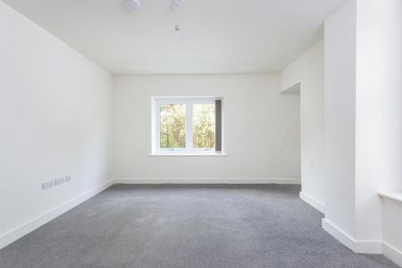 Rent Apt 16 Chantrey Picture House Apts. Chesterfield Road, Woodseats, S8 £900pcm - Photo 5