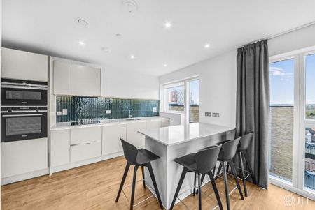 3 bedroom flat to rent - Photo 3