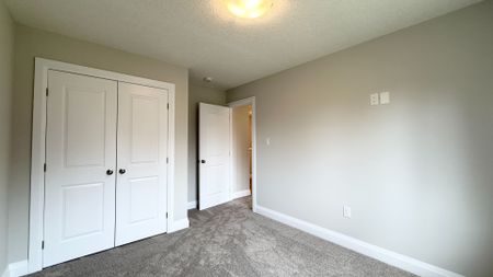 For Lease - 6981 Heathwoods Avenue, London South, Ontario - Photo 2