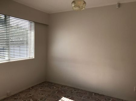 Two bedroom Home in New Lynn - Photo 3