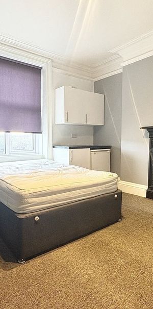 Devonshire Street, KEIGHLEY - Photo 1