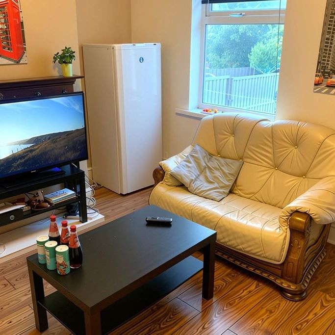 4 bedroom terraced house to rent - Photo 1