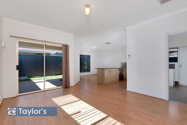 WELL-PRESENTED HOME IN AN IDEAL LOCATION - Photo 1