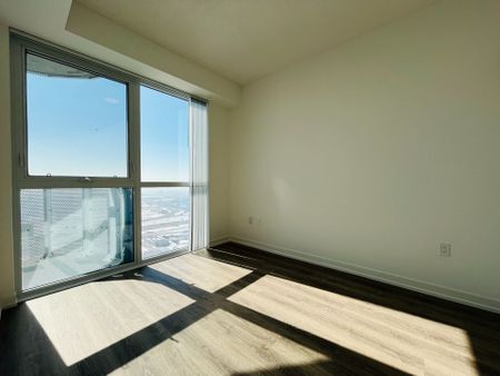 For Lease - 8 Interchange Way Unit# 5911, Vaughan, Ontario - Photo 2